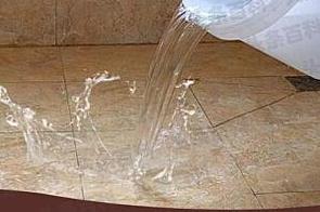宁乡漏水维修 免砸砖防水材料该如何施工